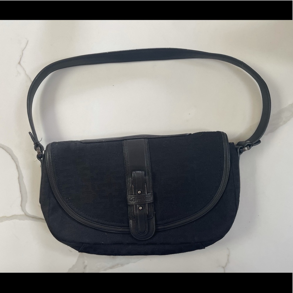 Cute black Calvin Klein shoulder bag